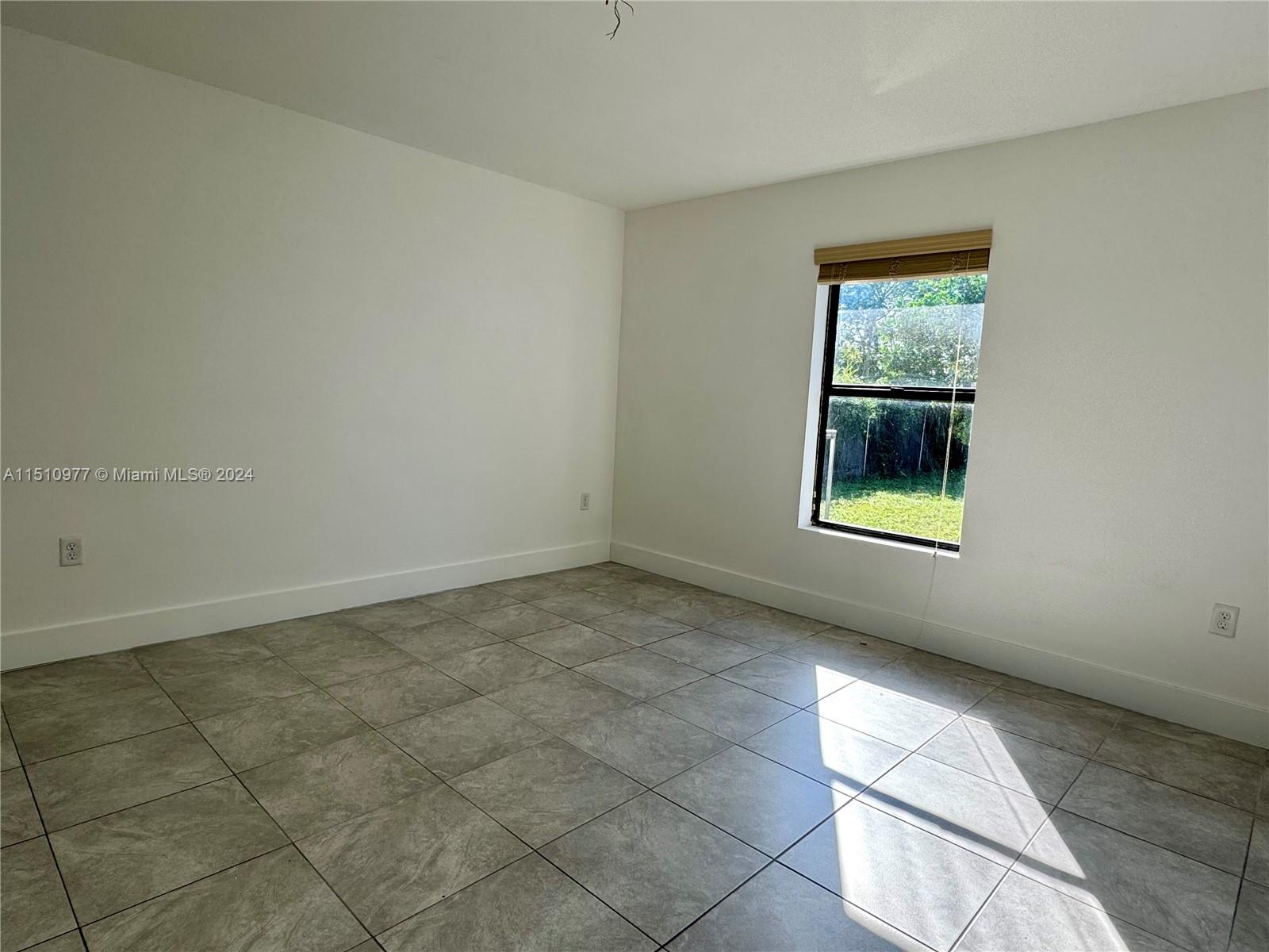 11846 SW 213th St # 1