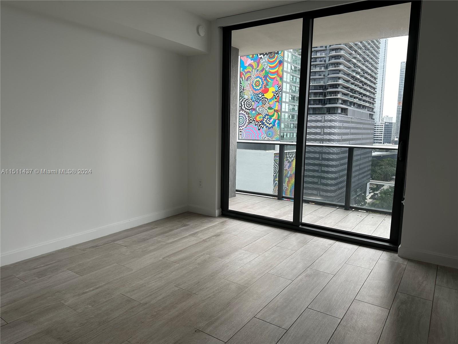 45 SW 9th St # 1004