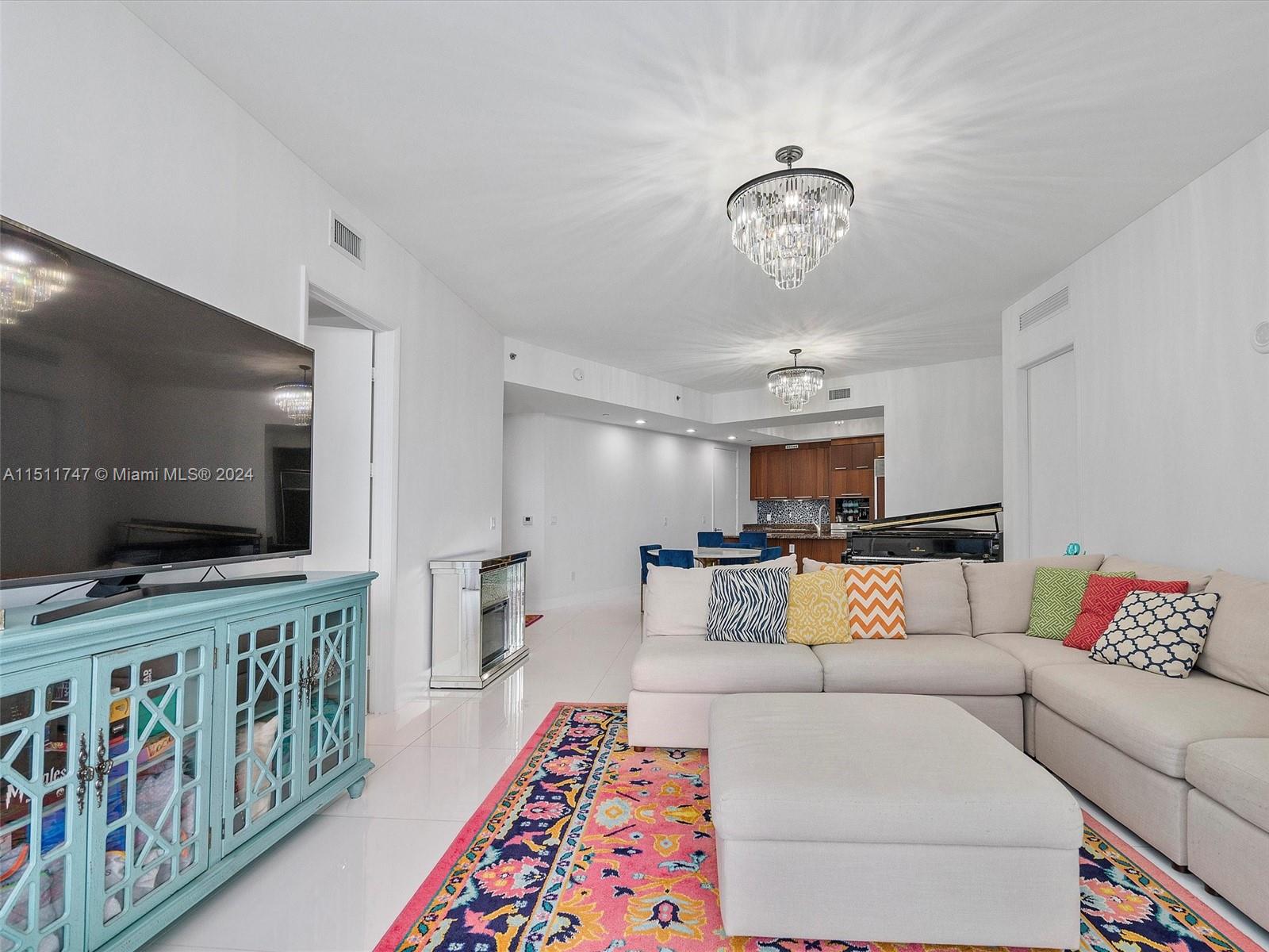 15901 Collins Ave # 2607