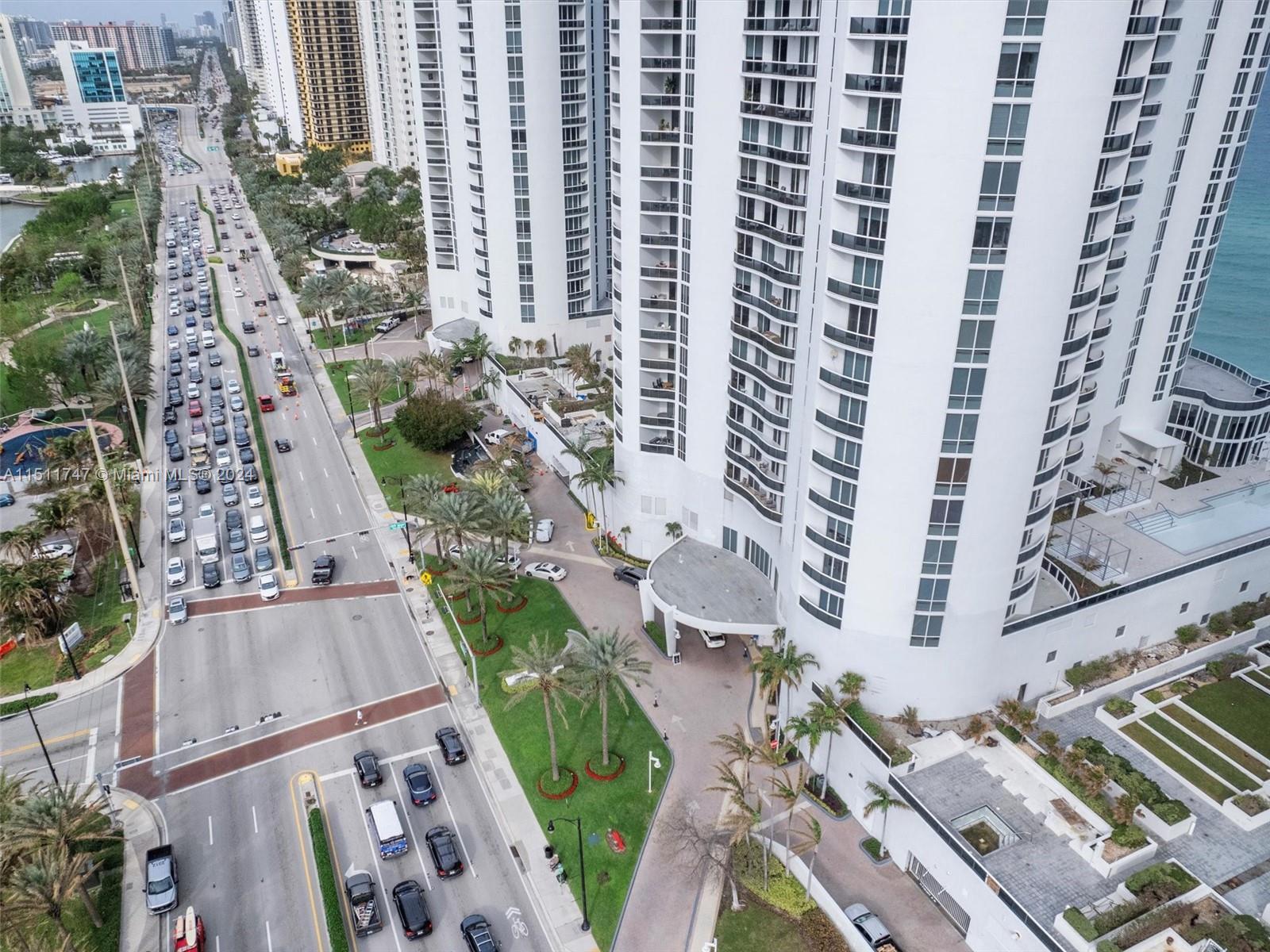 15901 Collins Ave # 2607