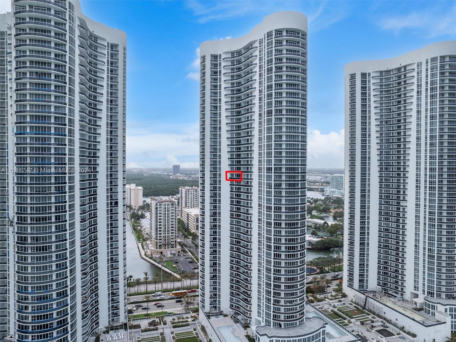 15901 Collins Ave # 2607