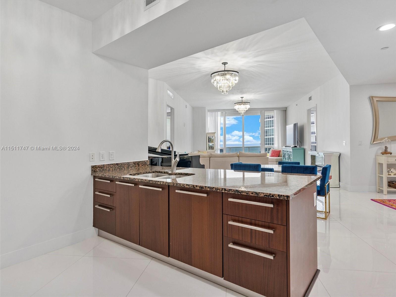 15901 Collins Ave # 2607