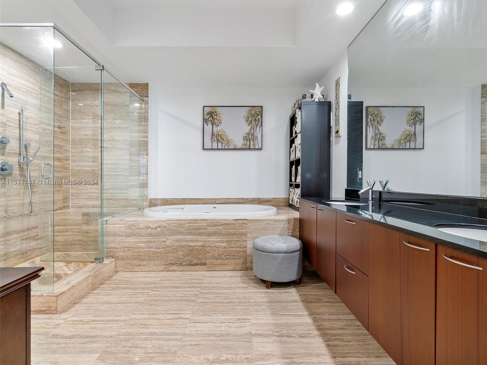 15901 Collins Ave # 2607