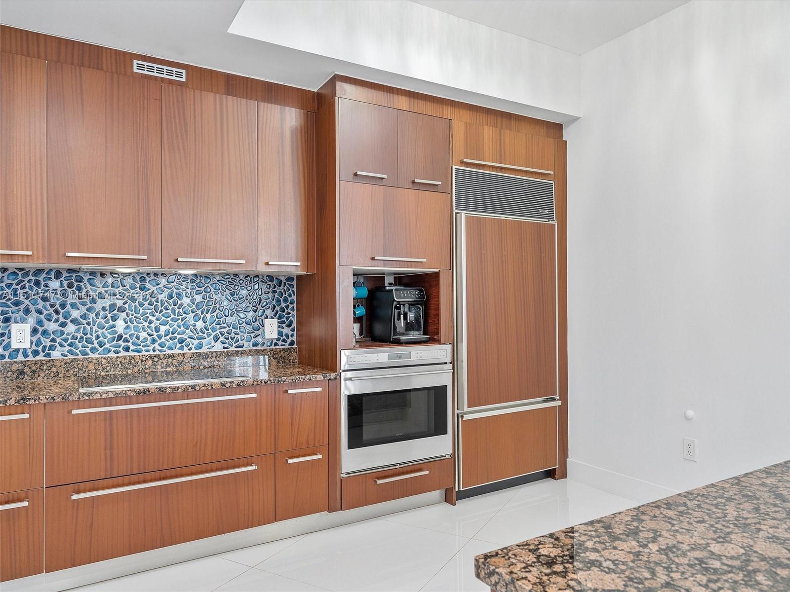15901 Collins Ave # 2607