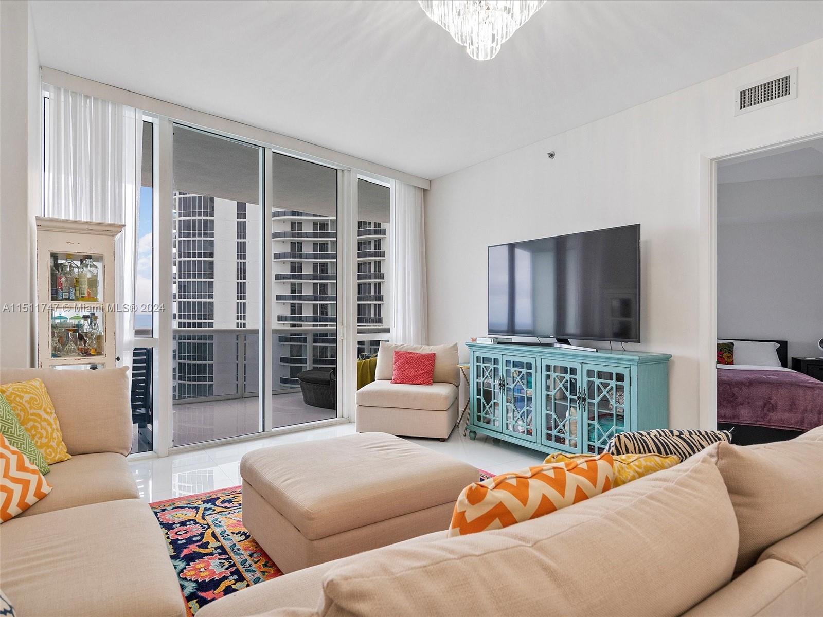 15901 Collins Ave # 2607