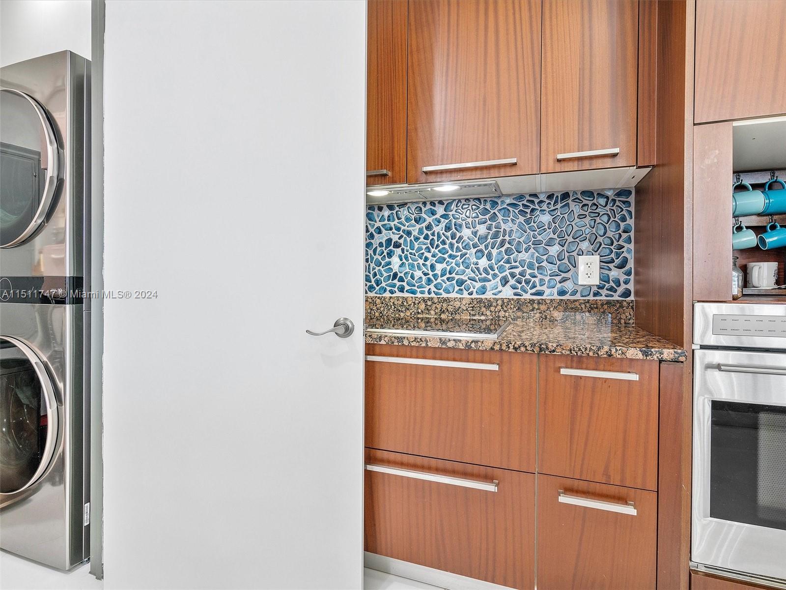 15901 Collins Ave # 2607