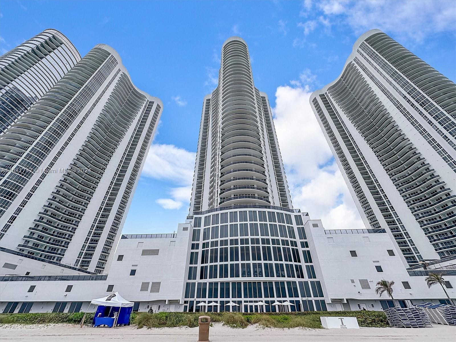 15901 Collins Ave # 2607