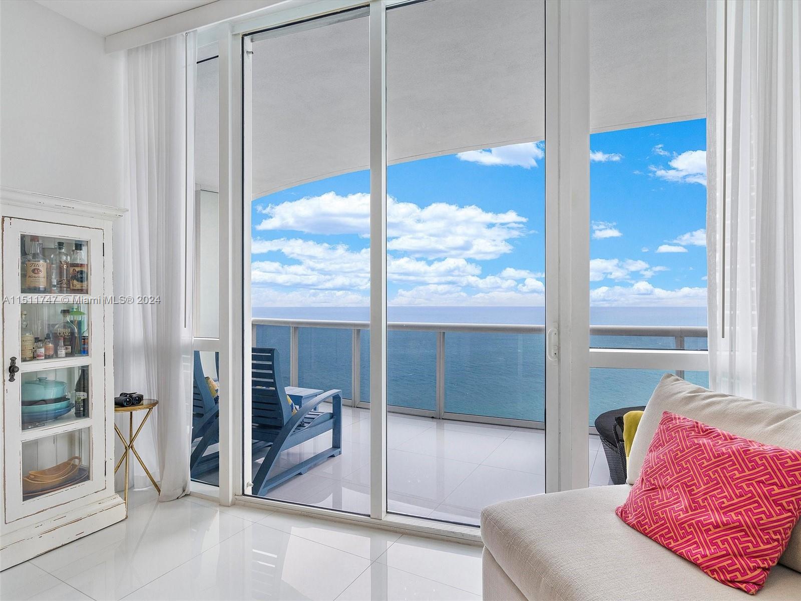 15901 Collins Ave # 2607