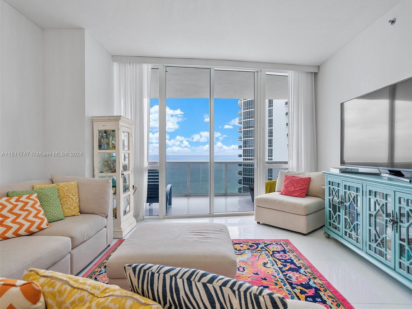 15901 Collins Ave # 2607