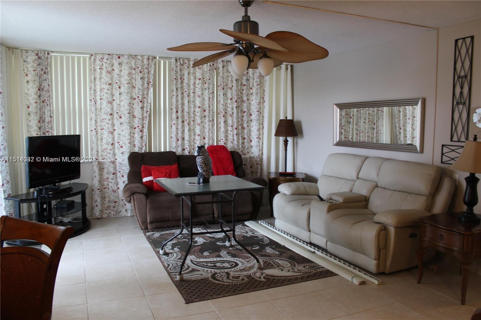 1817 S Ocean Dr # 220