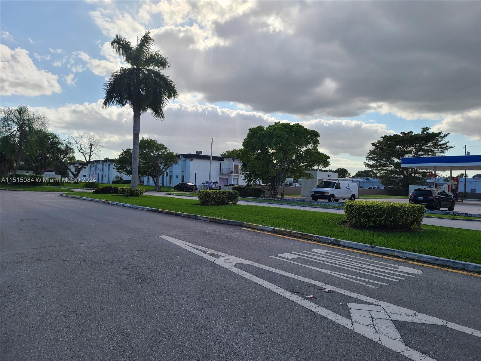 7244 SW 94th Pl # C6