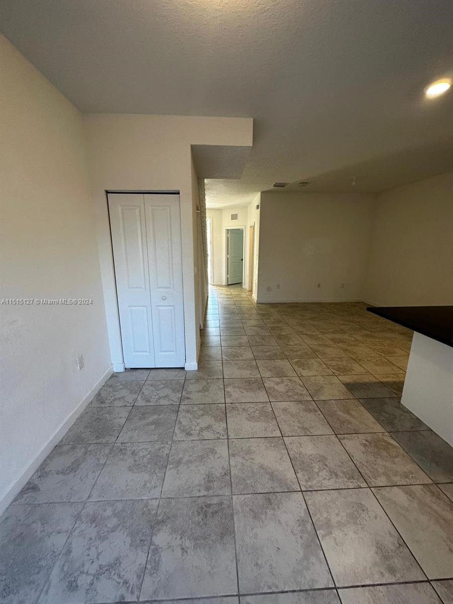 11245 SW 249th St # 11245