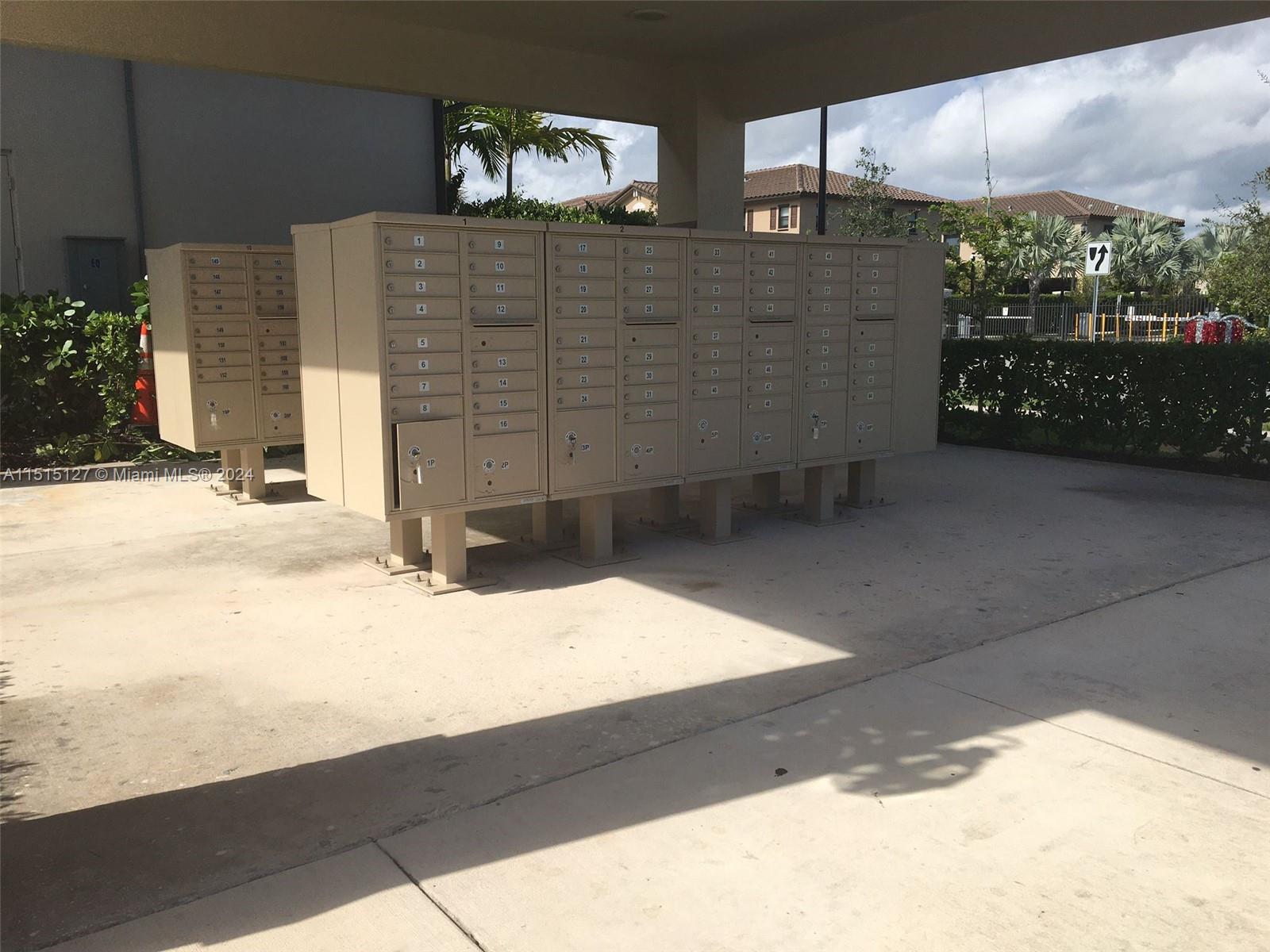 11245 SW 249th St # 11245