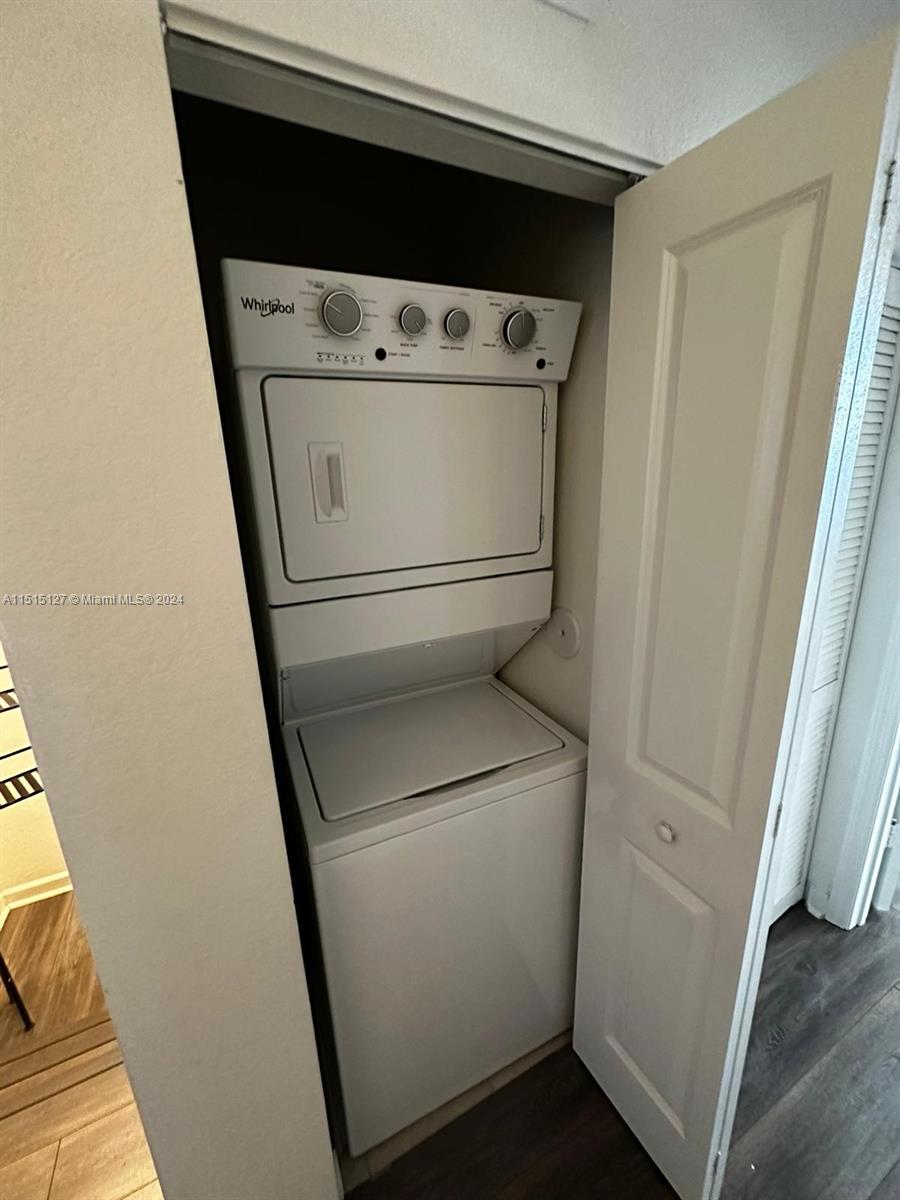 11245 SW 249th St # 11245