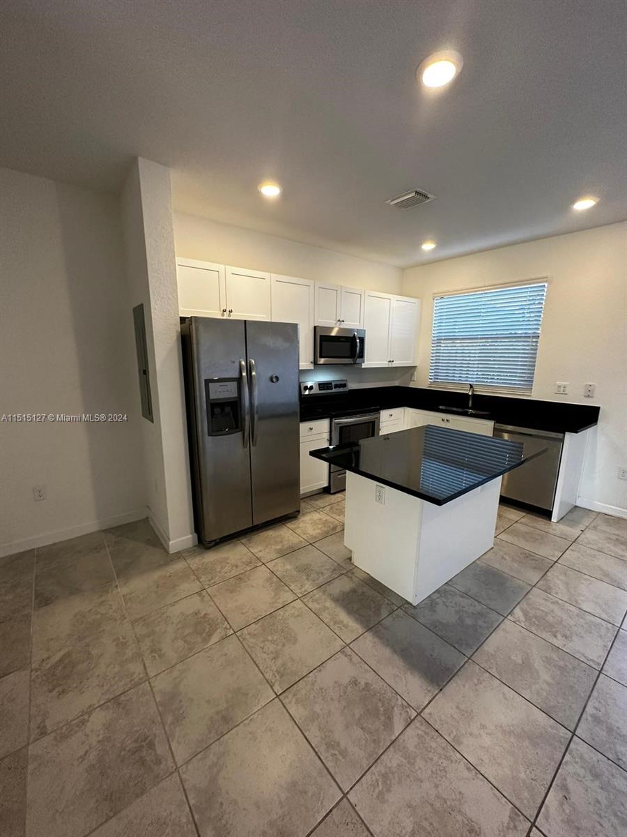 11245 SW 249th St # 11245