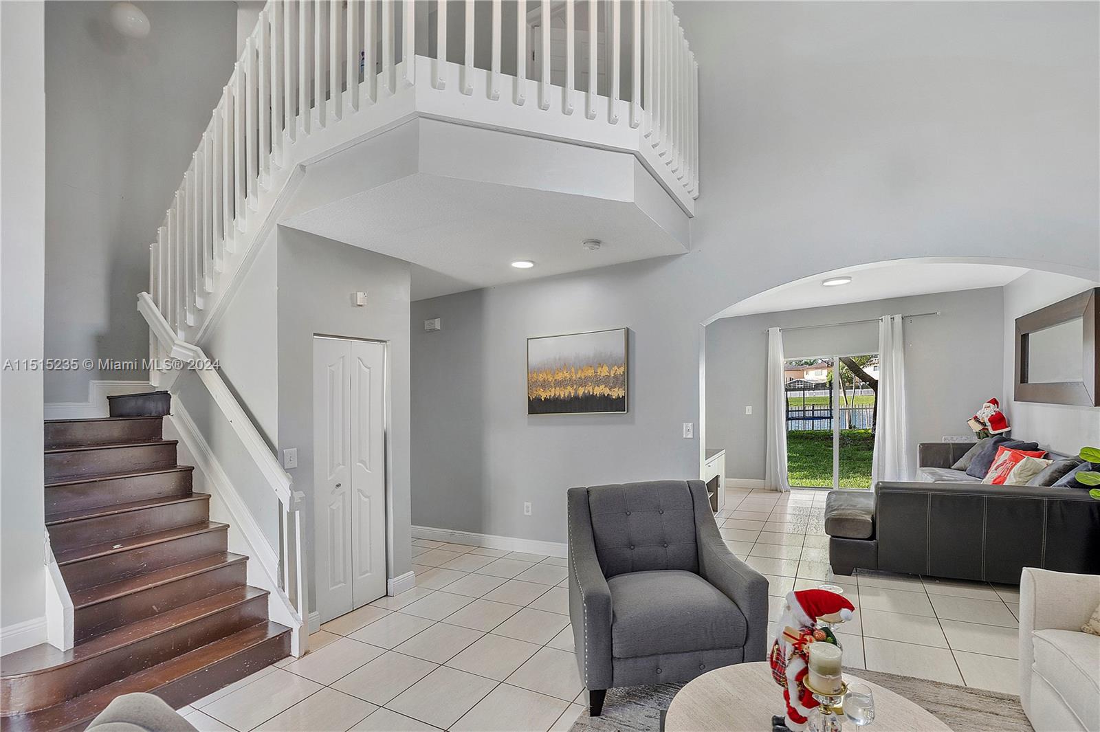 2734 NE 41st Rd