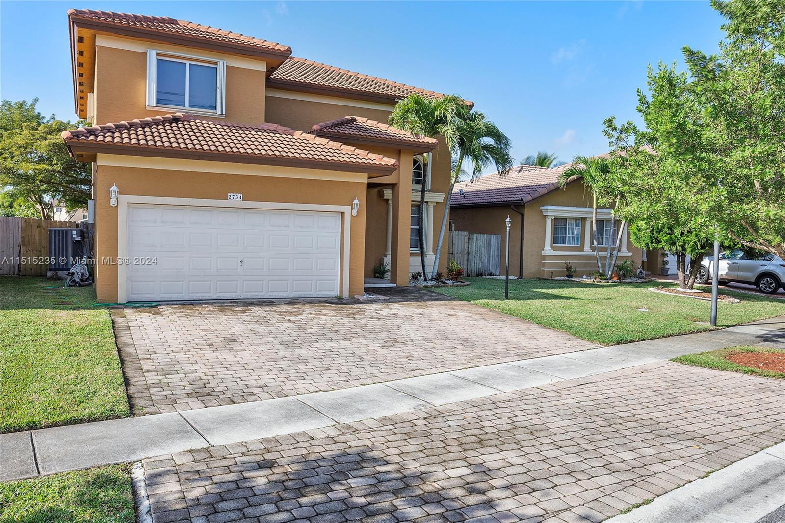 2734 NE 41st Rd
