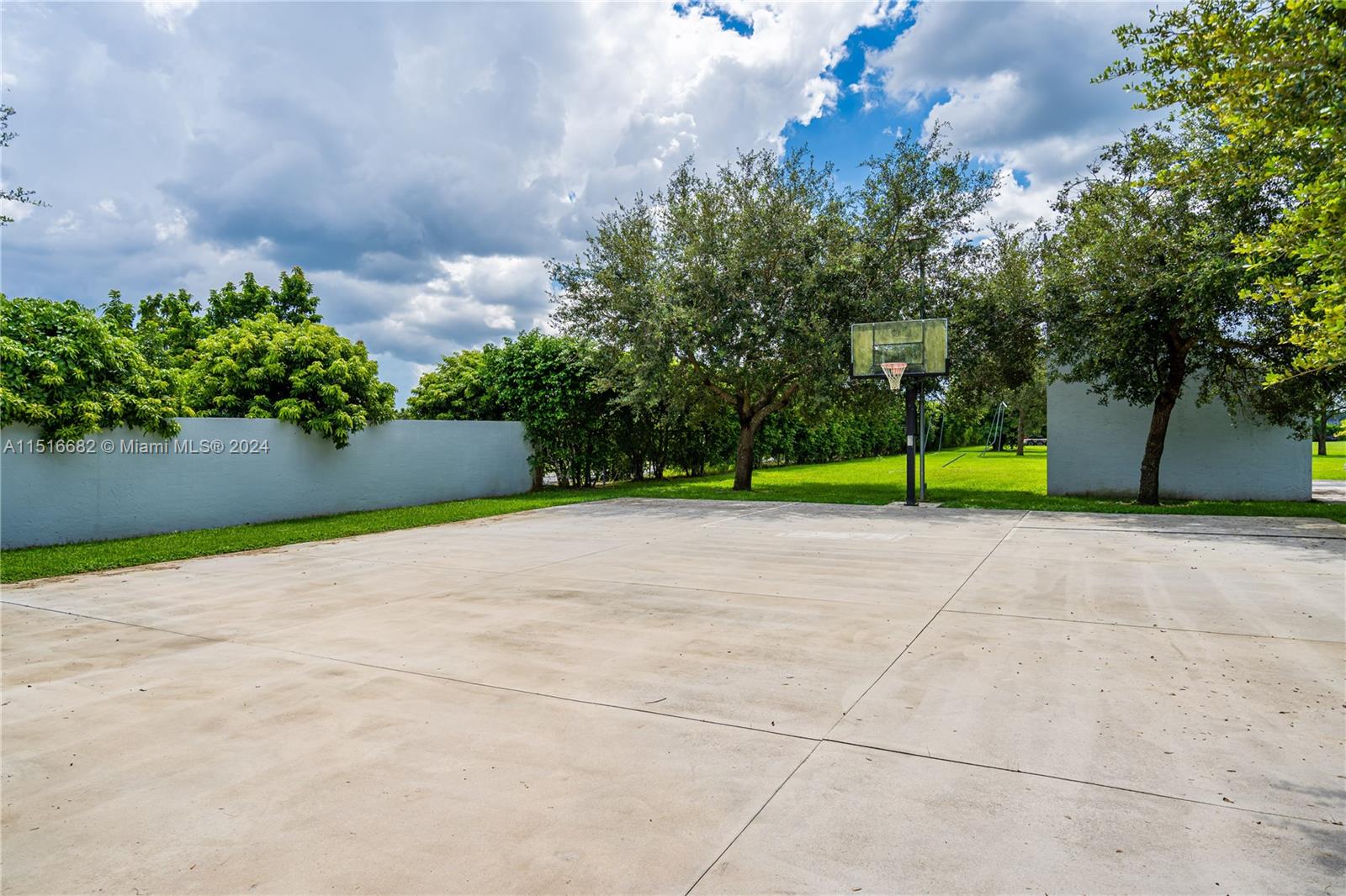 16920 SW 192nd St