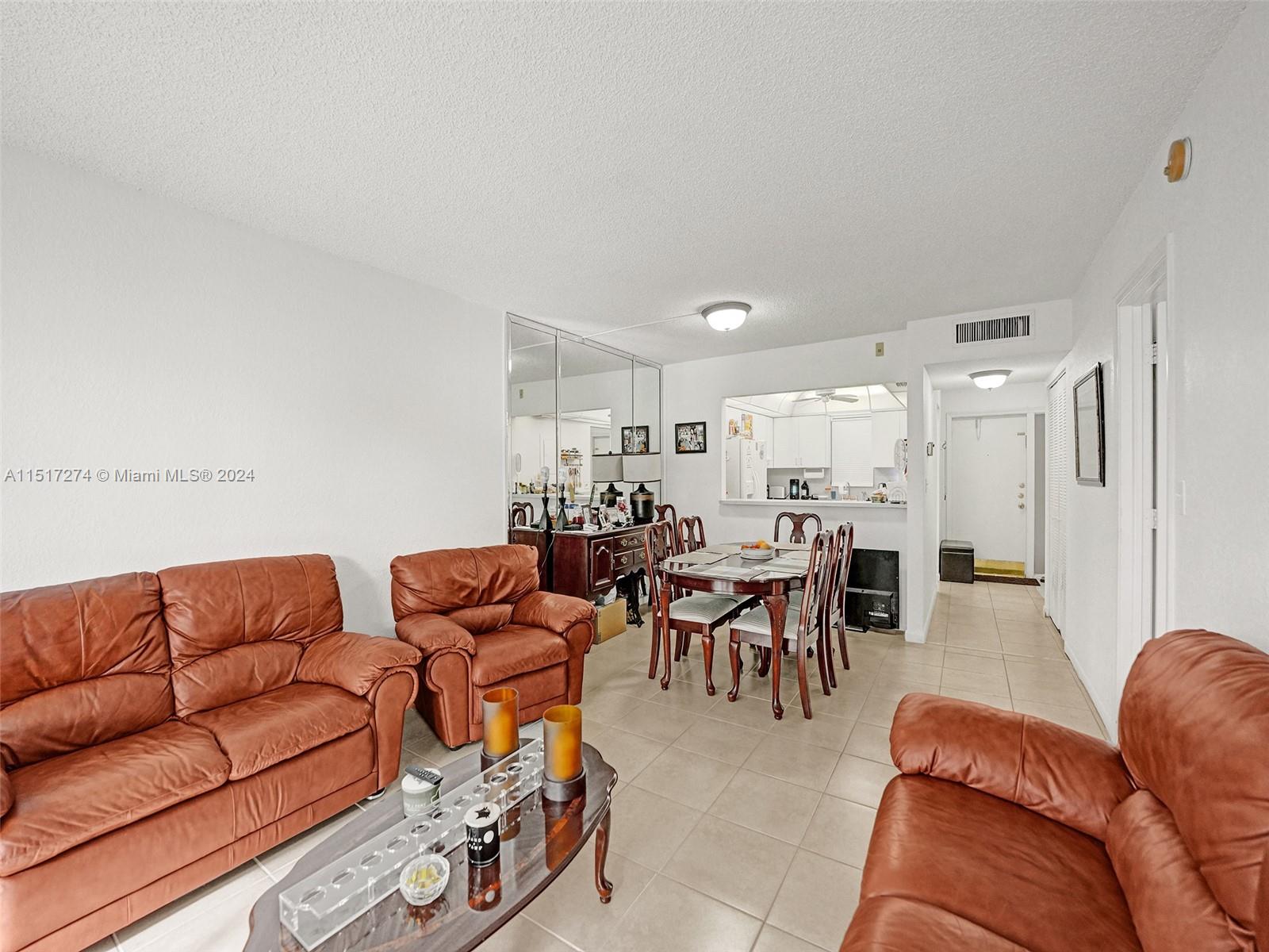 2571 Aragon Blvd # 117