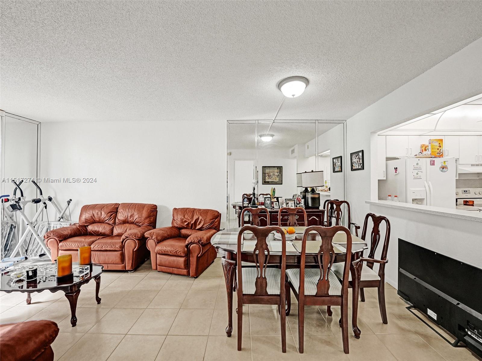 2571 Aragon Blvd # 117