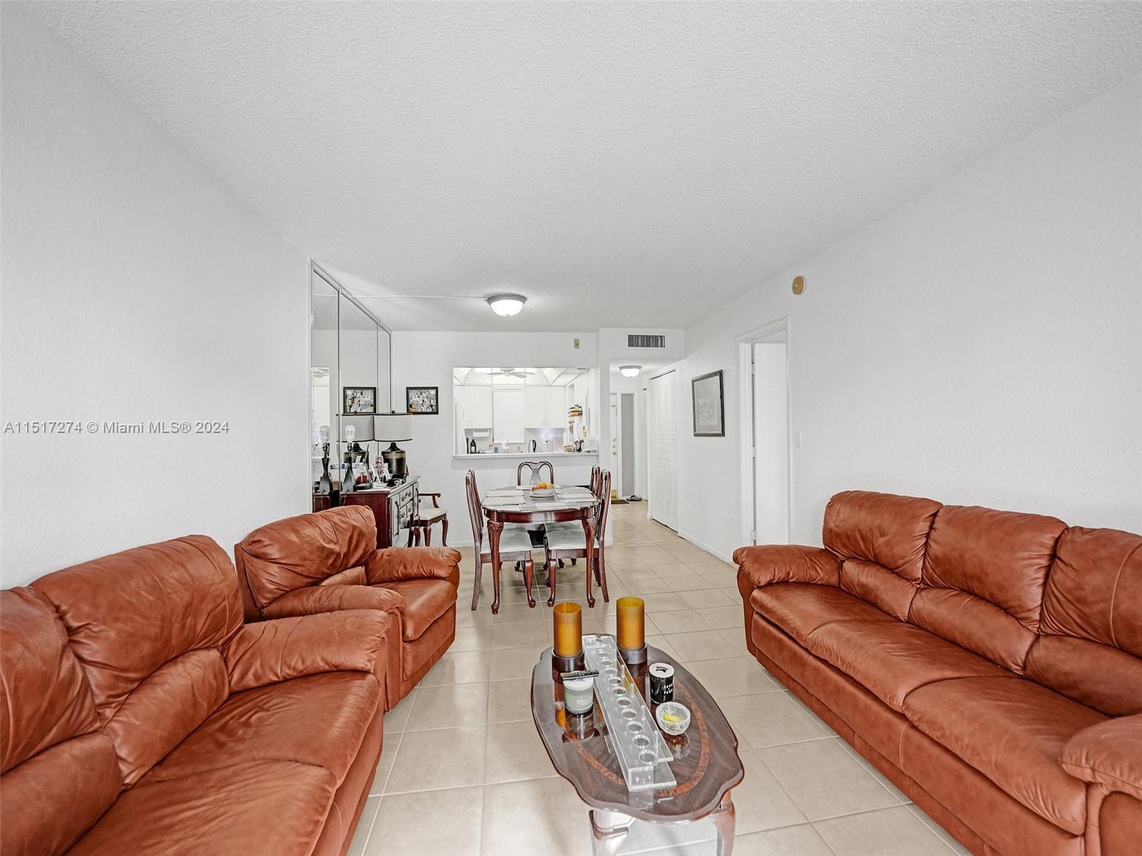 2571 Aragon Blvd # 117