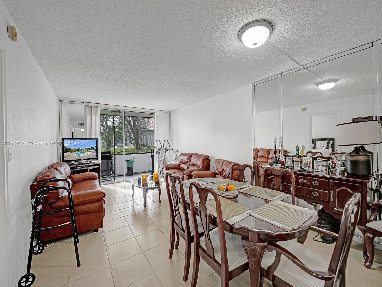 2571 Aragon Blvd # 117