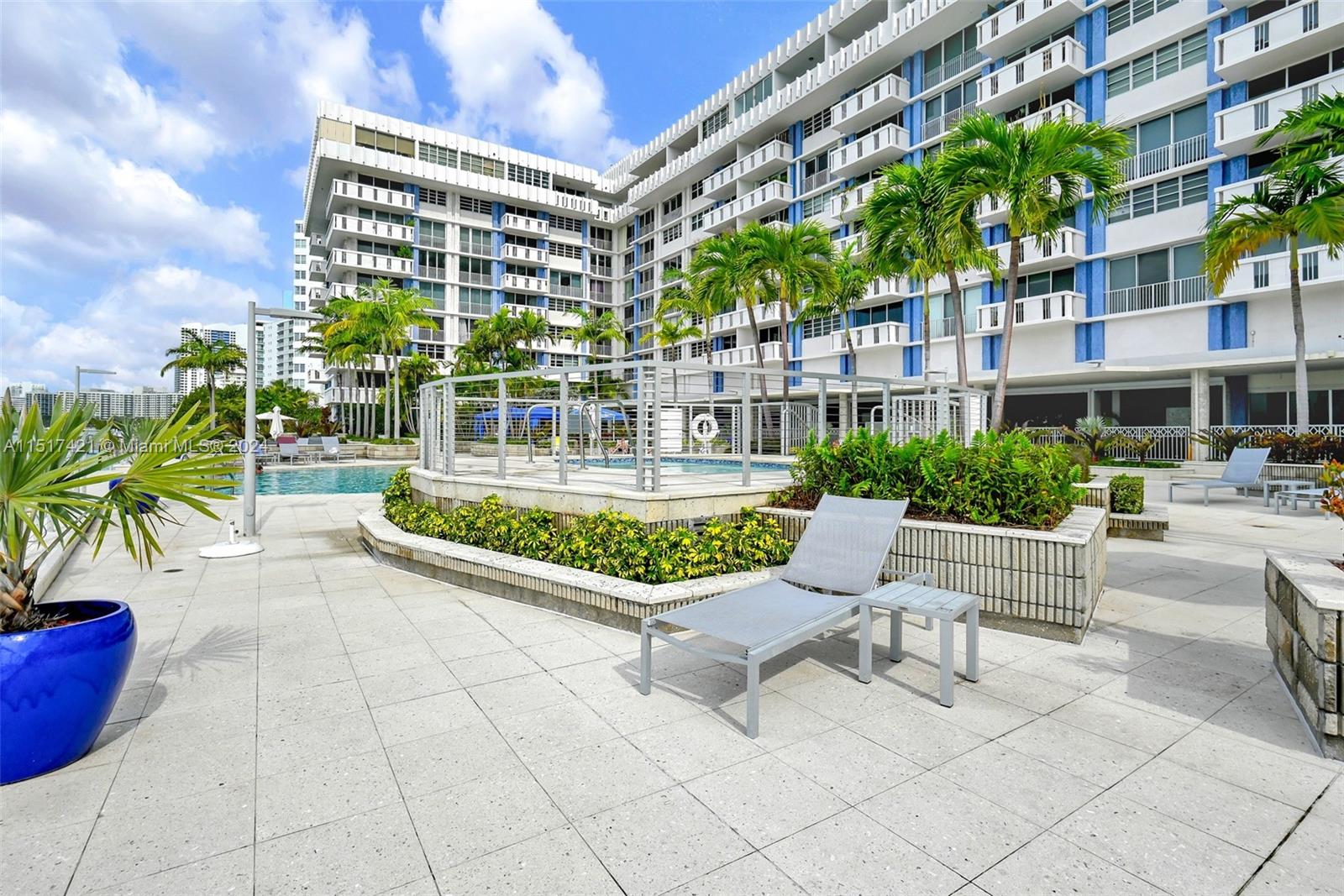 800 West Ave # 530