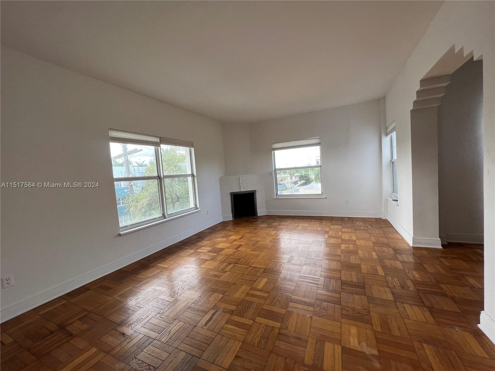 4035 N Meridian Ave # 302