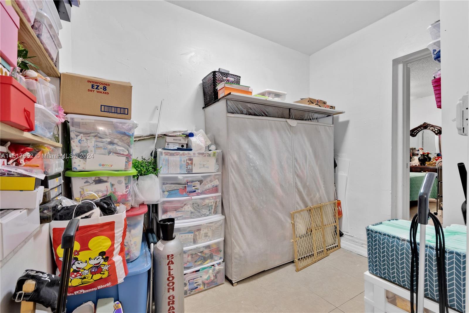 121 E 42nd St