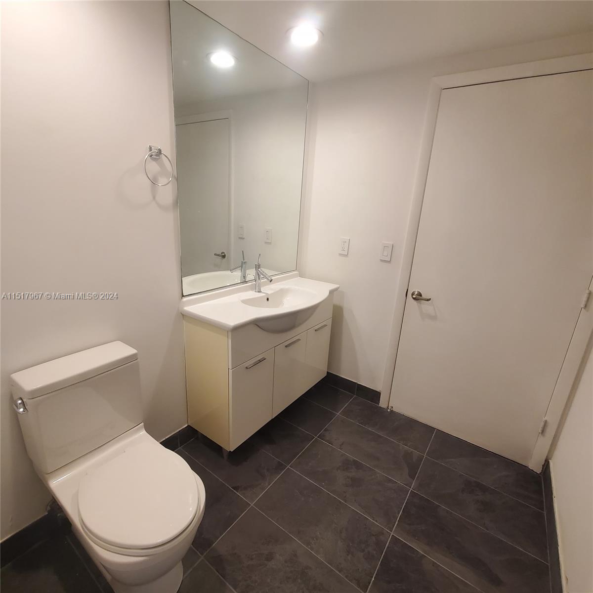 475 Brickell Ave # 3509