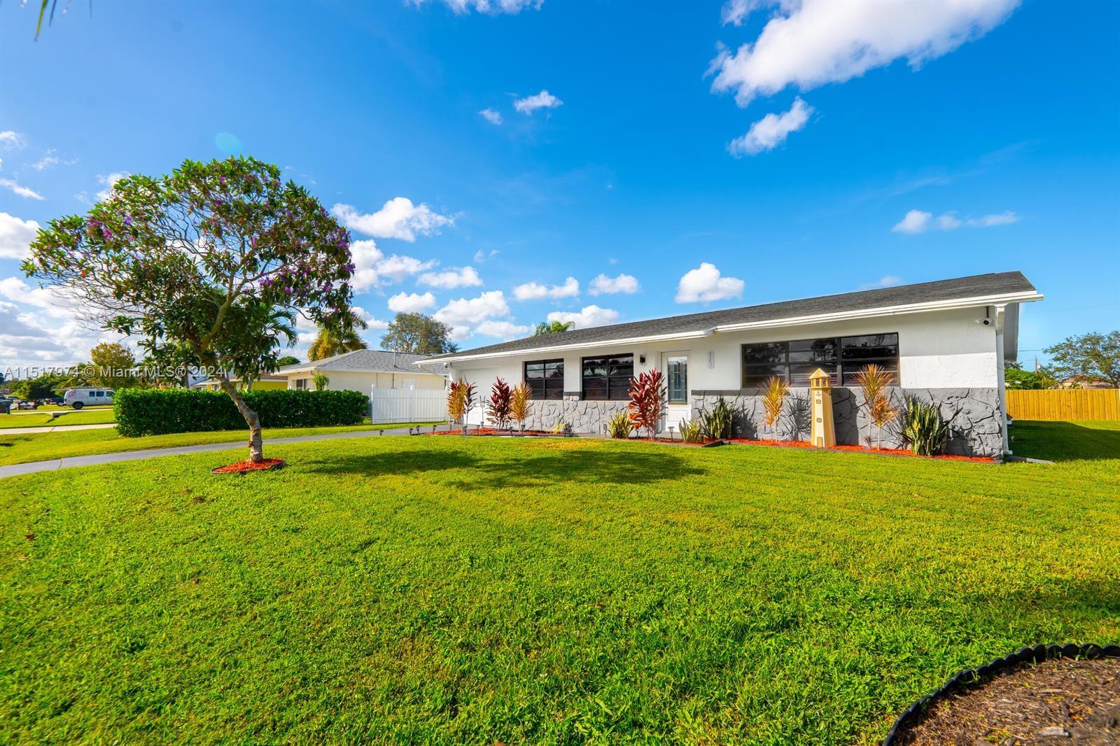 143 SW GROVE AVE # 143, Port St. Lucie Unit: 143