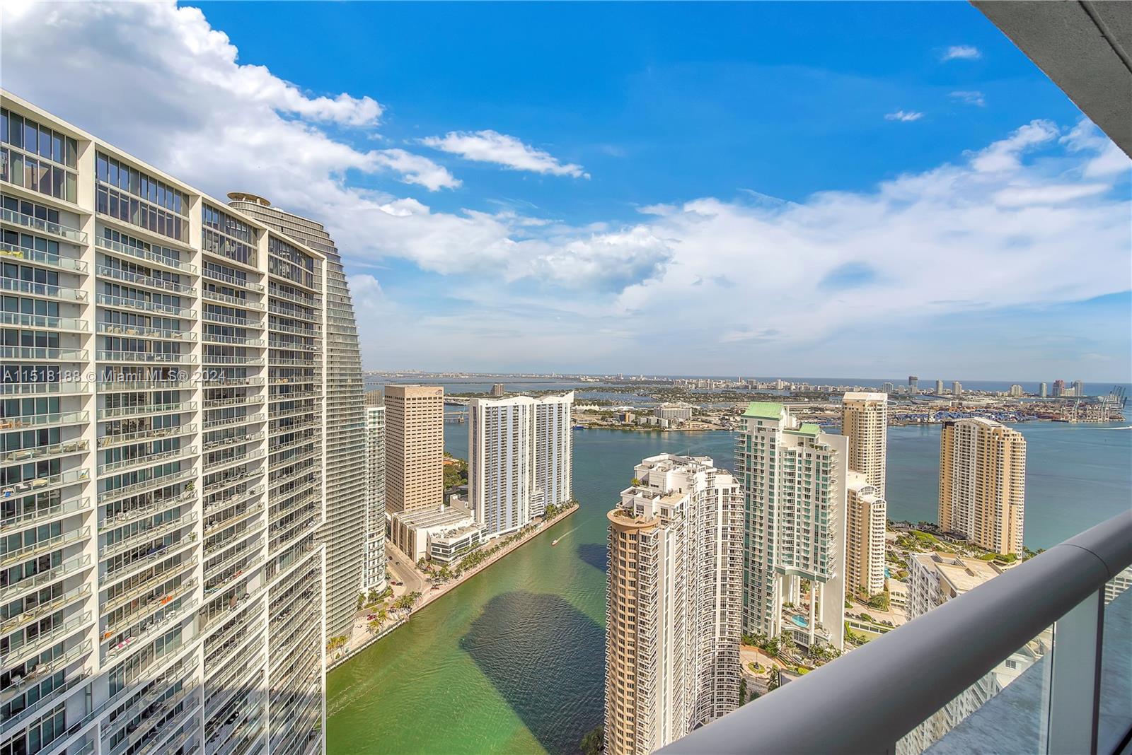 495 Brickell Ave Unit: 5302