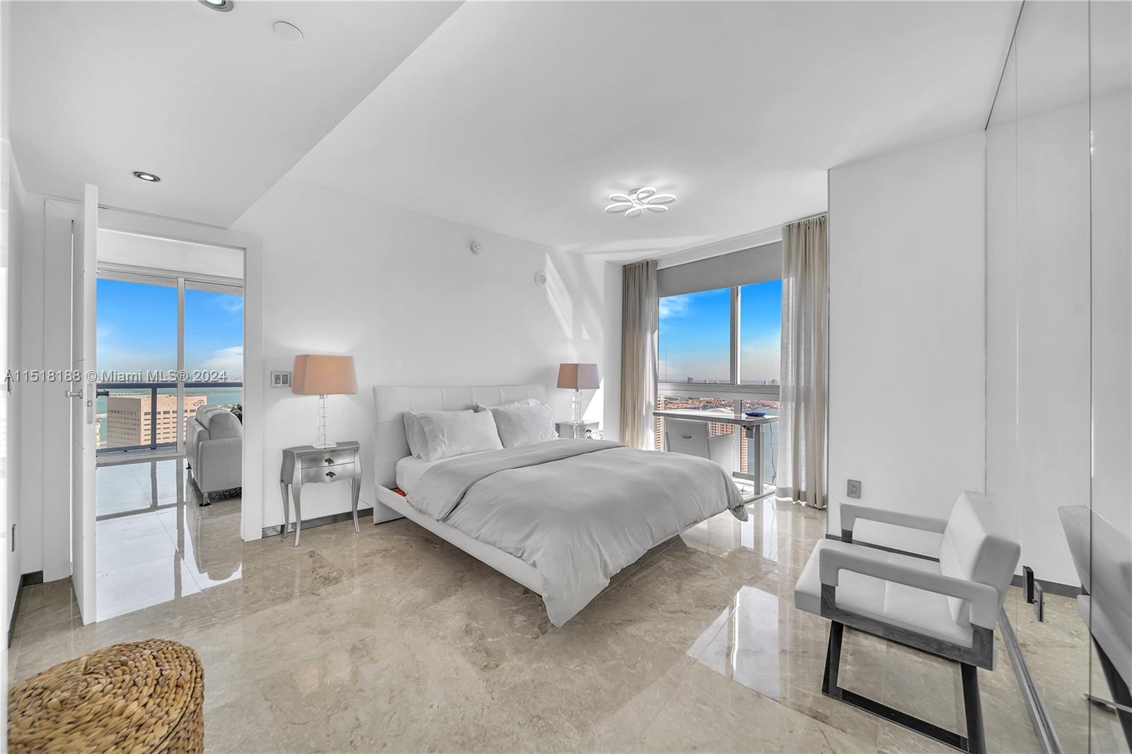 495 Brickell Ave Unit: 5302