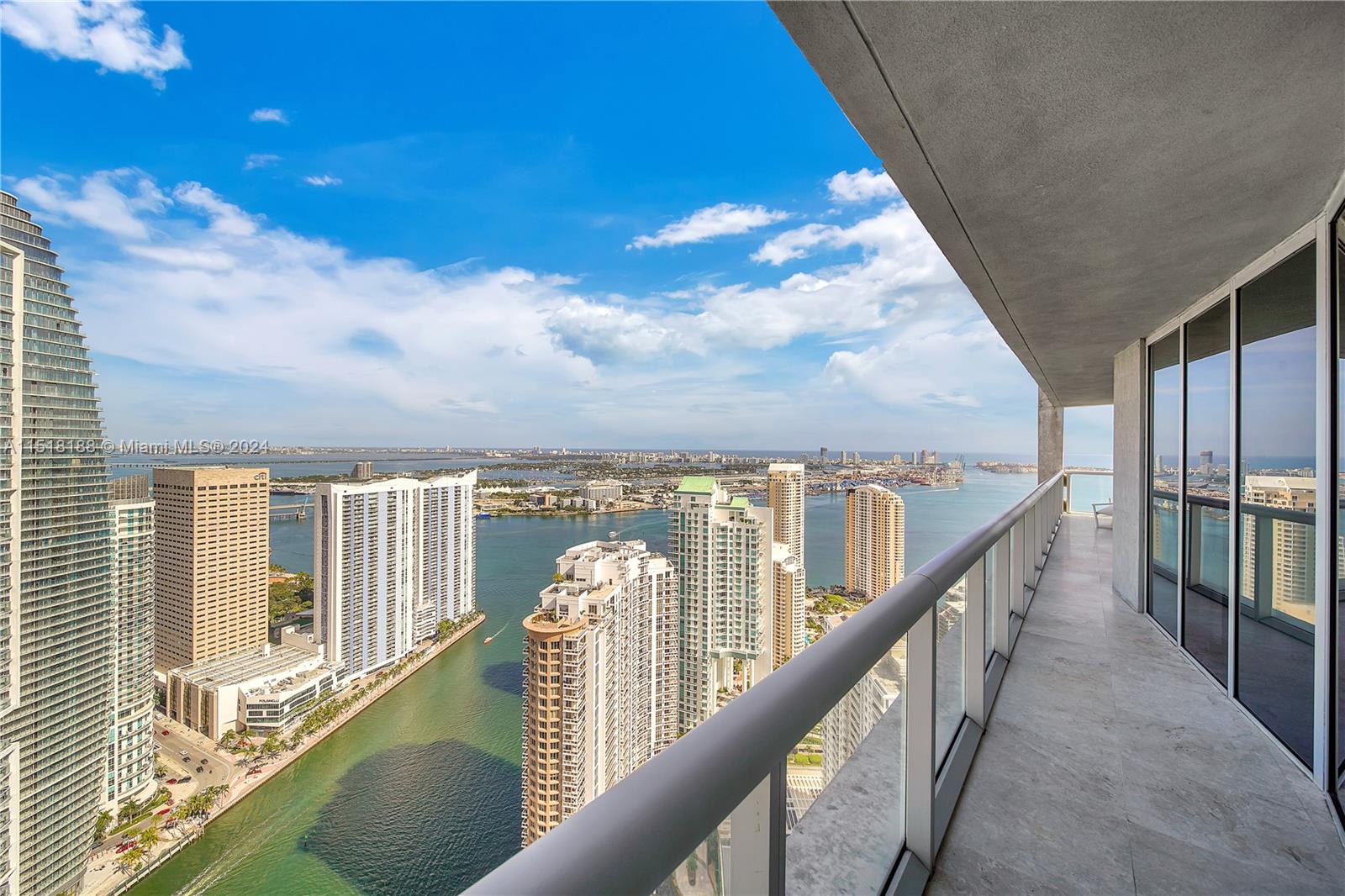 495 Brickell Ave Unit: 5302