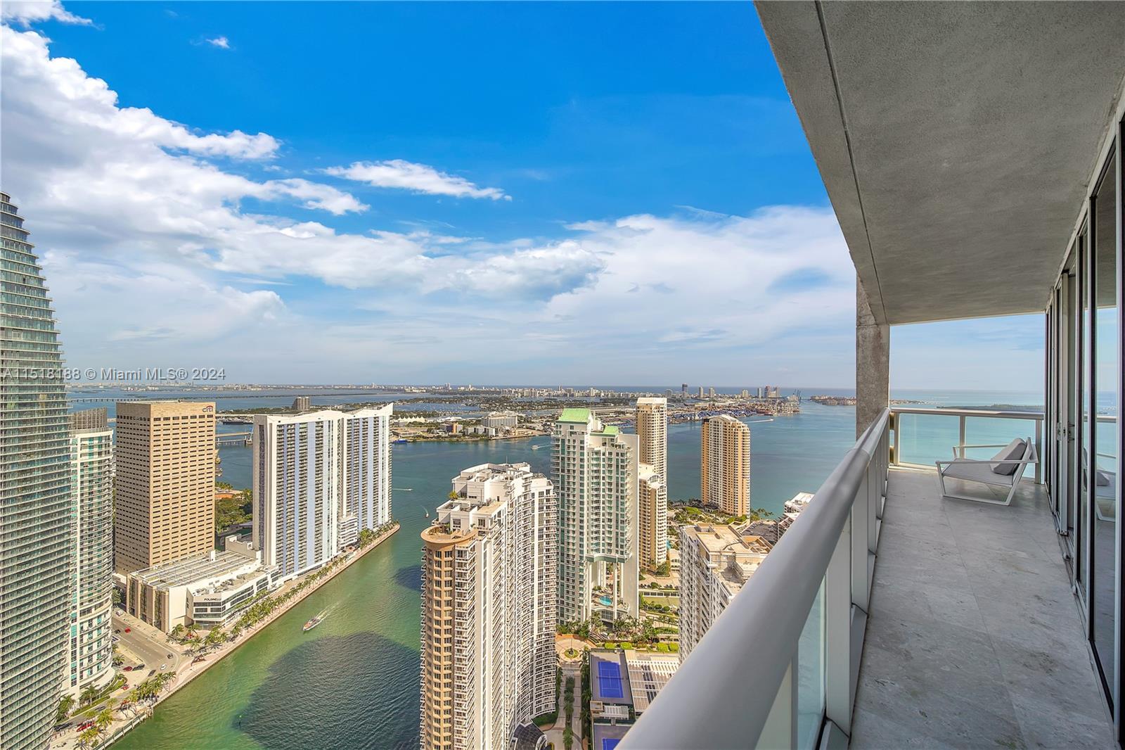 495 Brickell Ave Unit: 5302