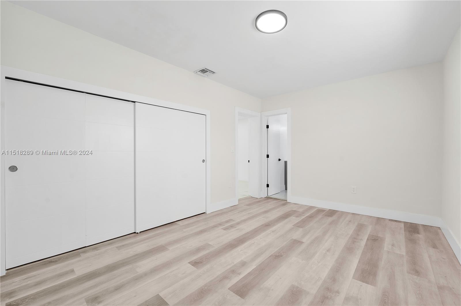 720 SW 60th Ave