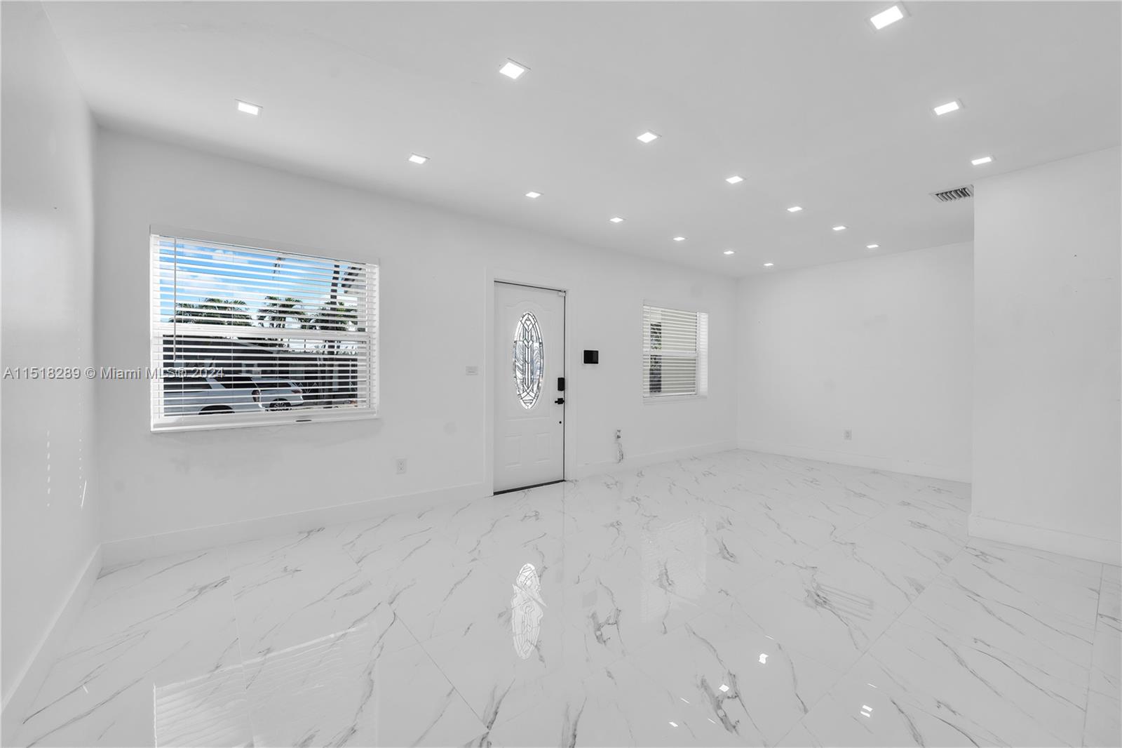 720 SW 60th Ave