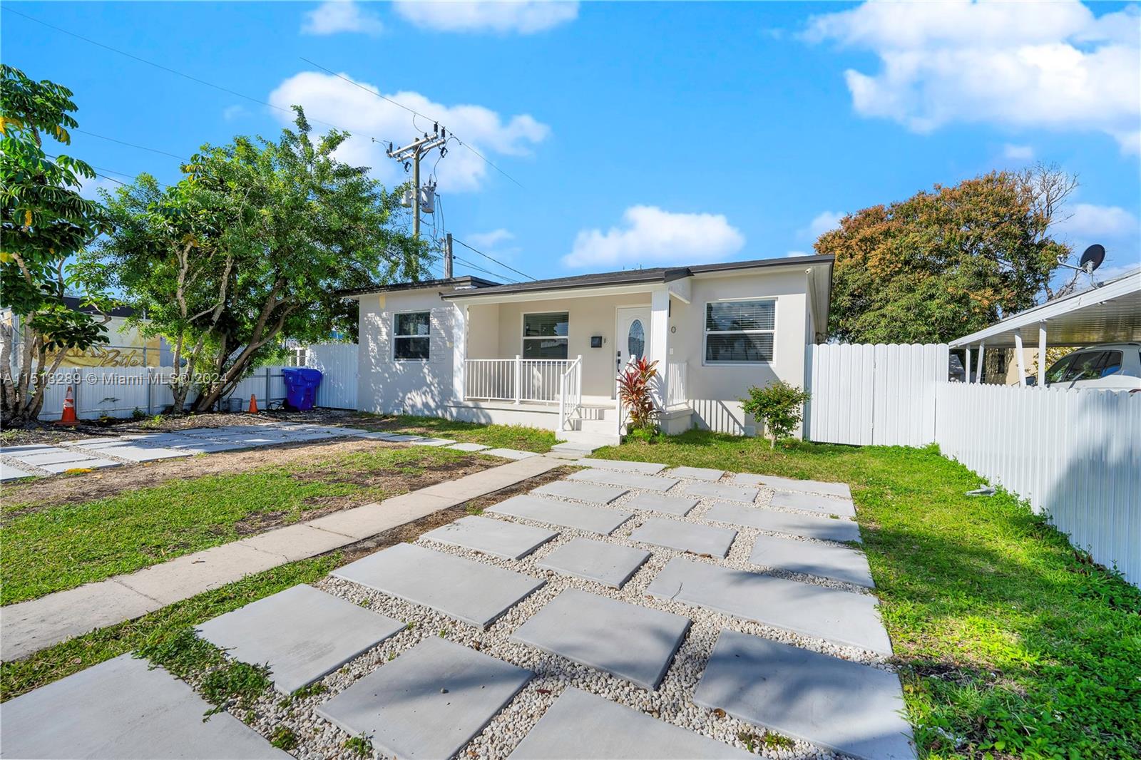 720 SW 60th Ave