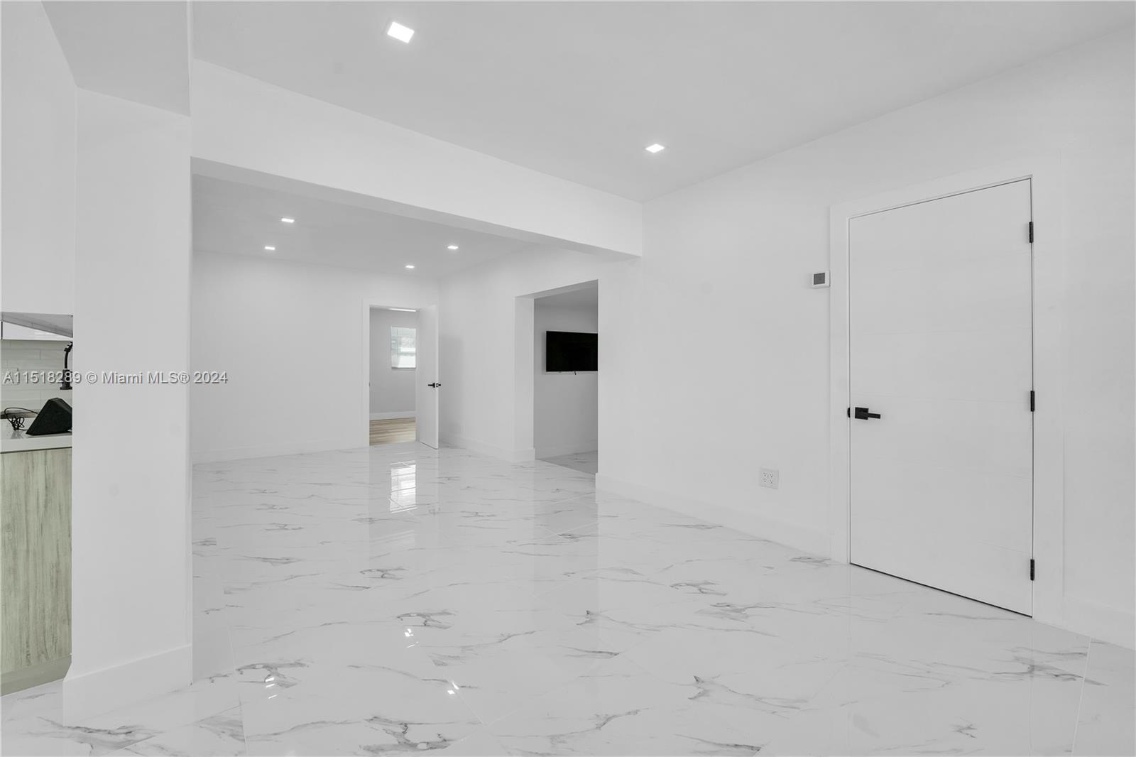 720 SW 60th Ave
