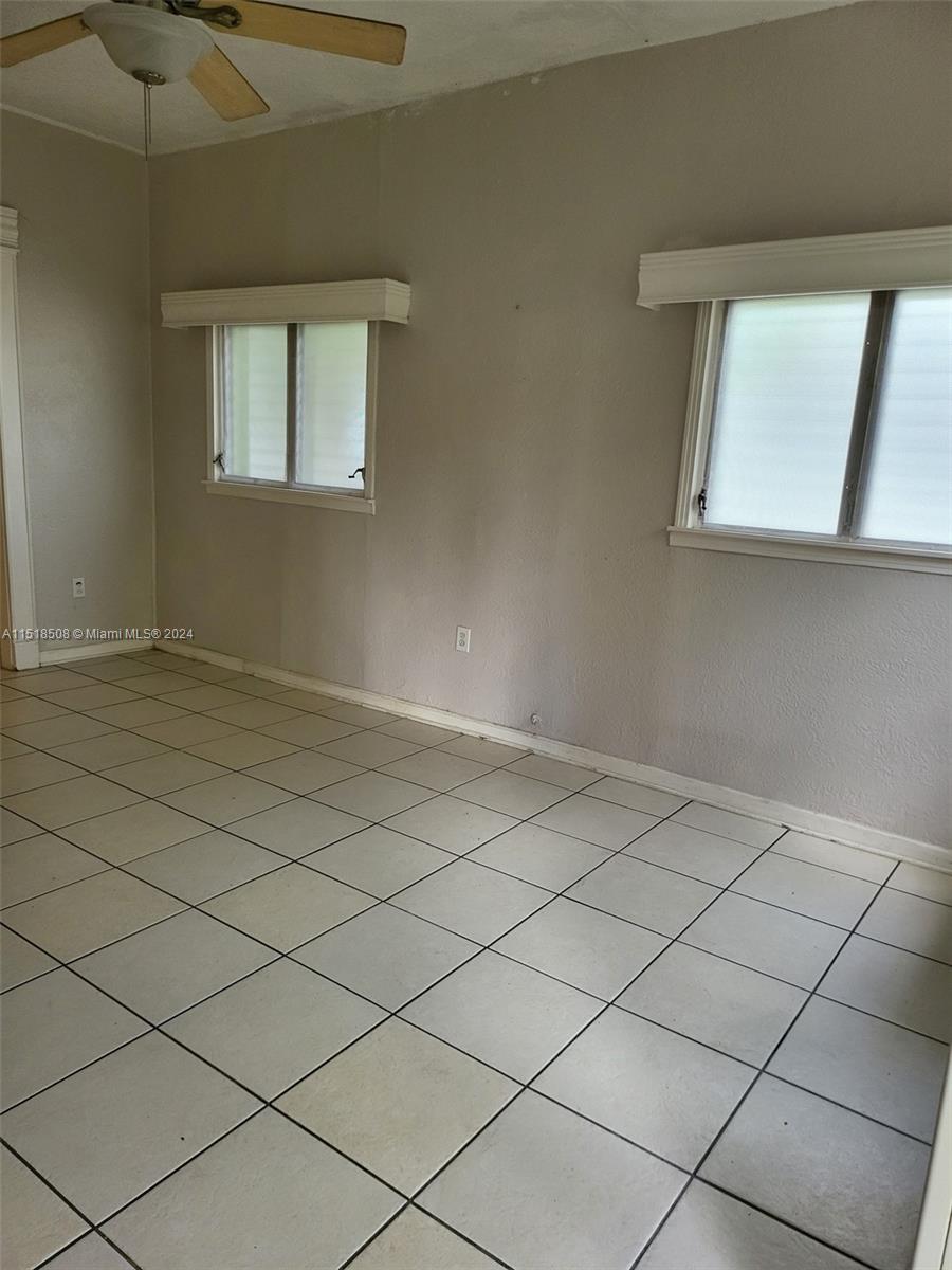 5934 Polk St