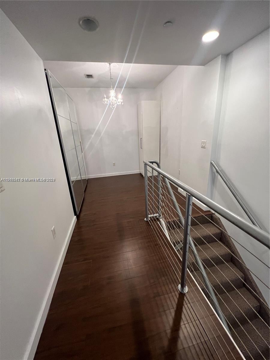 1050 Brickell Ave # 1016