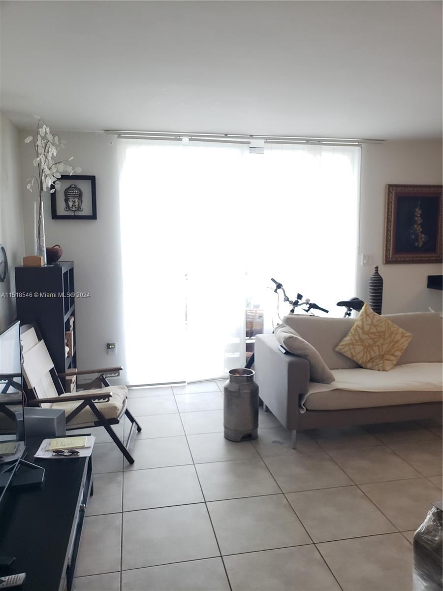 750 NE 64 ST # B102