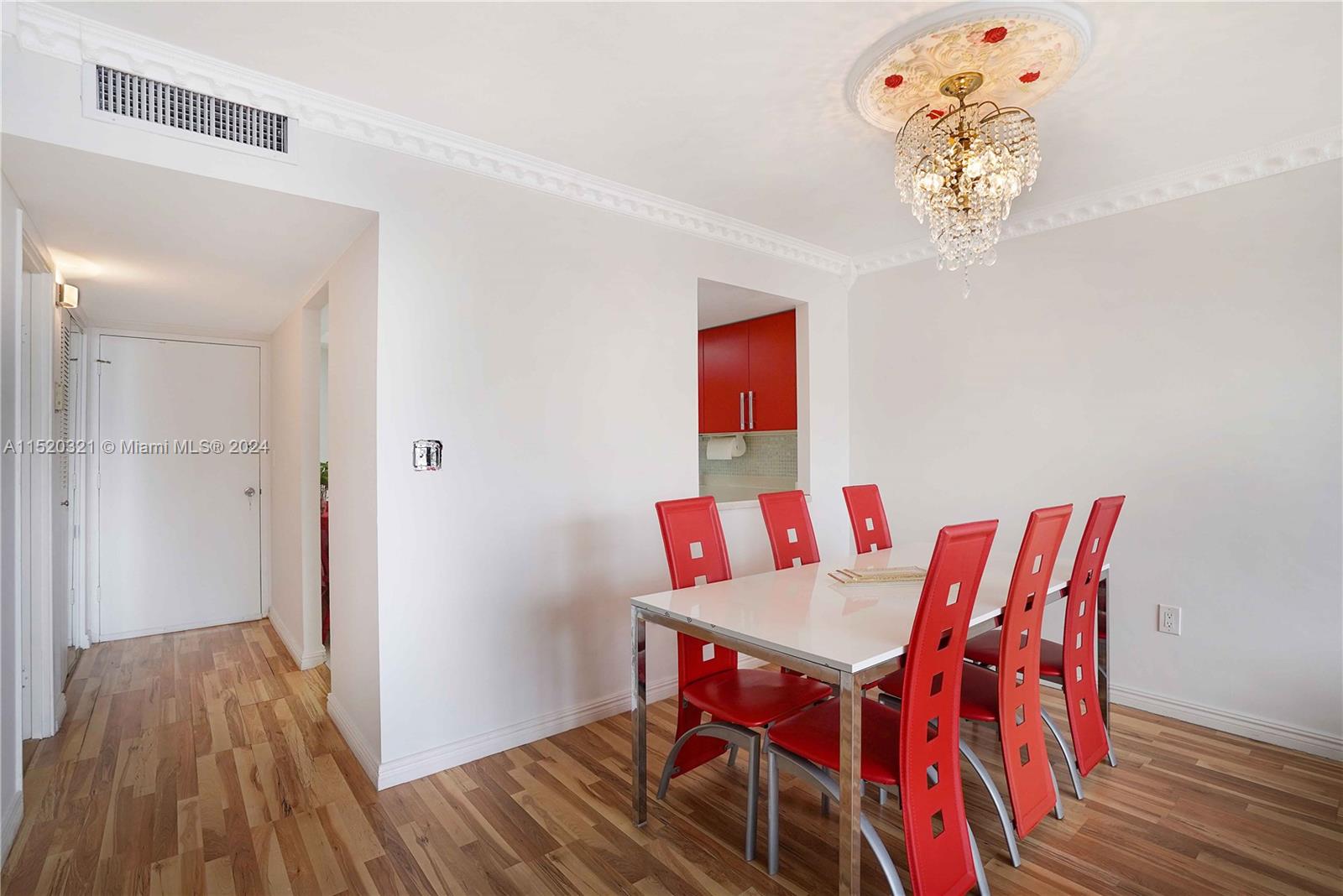 1301 NE Miami Gardens Dr Unit: 1421W