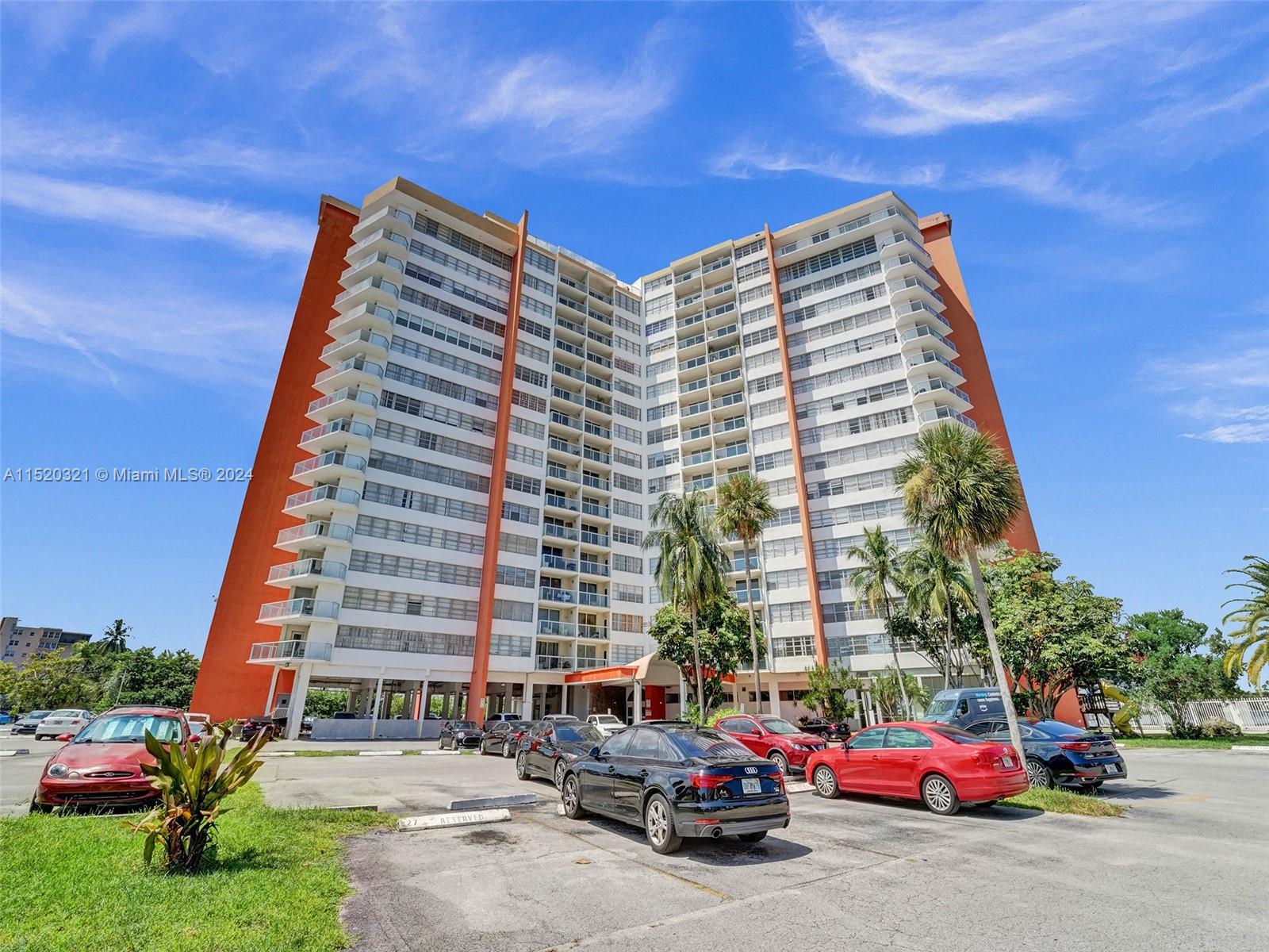 1301 NE Miami Gardens Dr Unit: 1421W