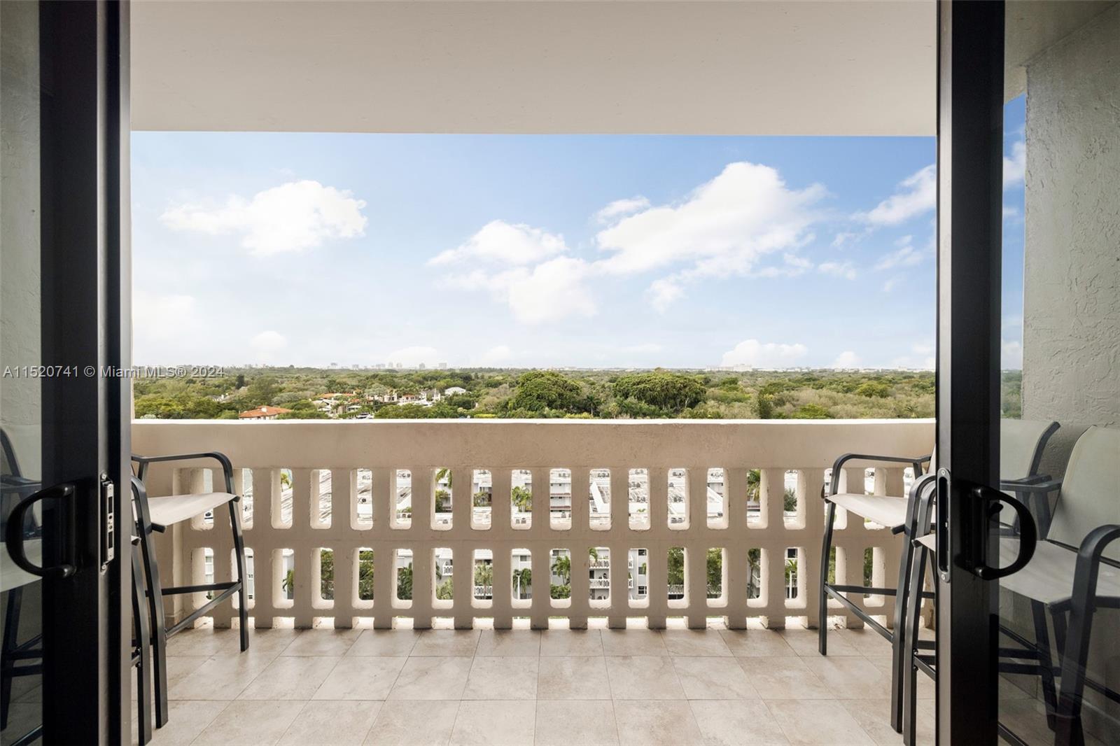 90 Edgewater Dr # 1217