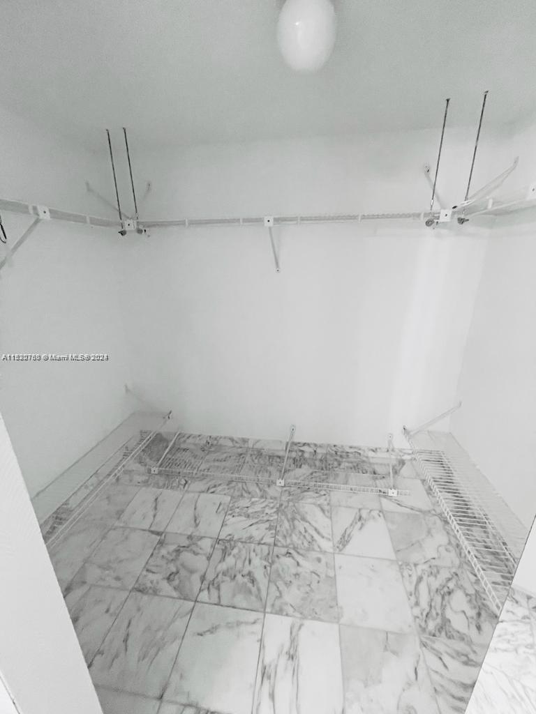 1623 Collins Avenue # A Unit: 612-A