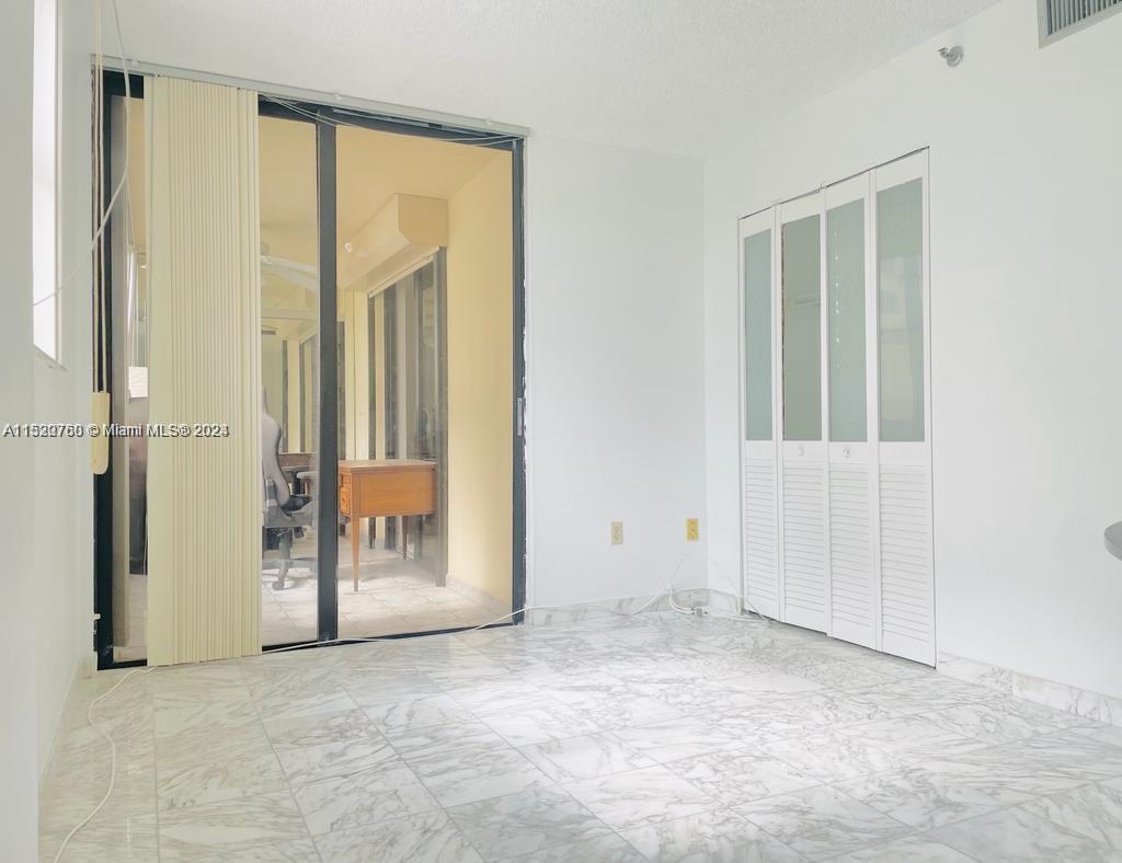 1623 Collins Avenue # A Unit: 612-A