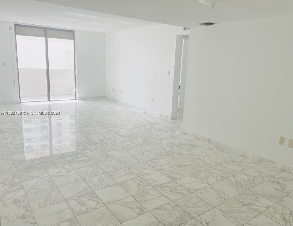 1623 Collins Avenue # A Unit: 612-A