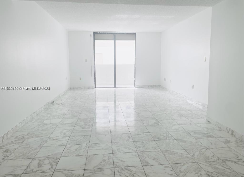 1623 Collins Avenue # A Unit: 612-A