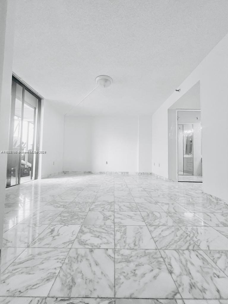 1623 Collins Avenue # A Unit: 612-A